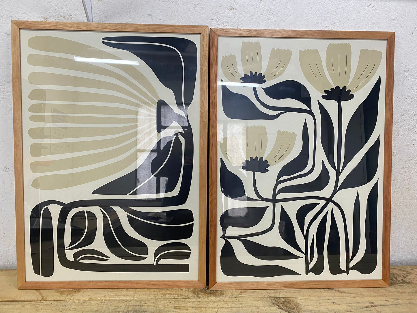 Conjunto de 2  abstractos de arte floral beige y negro